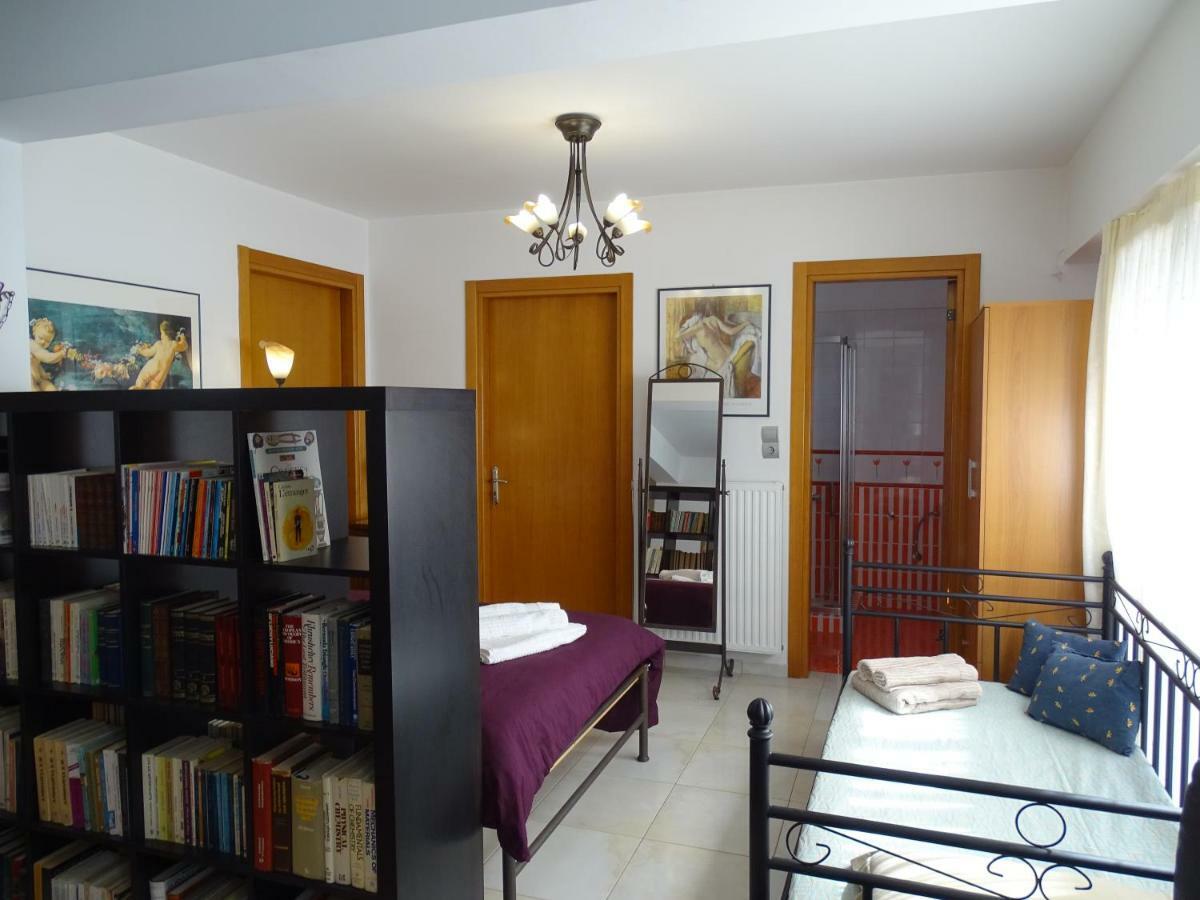 Dreamy Studio With Private Garden Афины Экстерьер фото